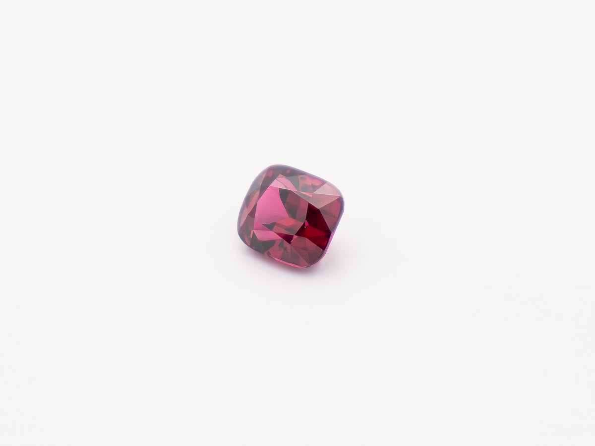Natural Rhodolite Garnet – Raspberry Pink | 6.60 Carat Cushion Cut | SRL-043
