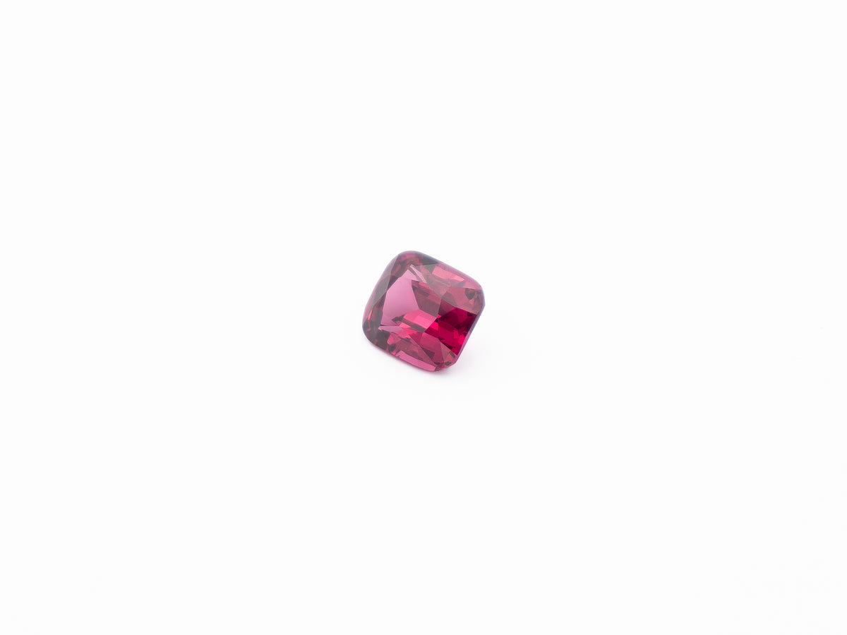 Natural Rhodolite Garnet – Raspberry Pink | 4.82 Carat Cushion Cut | SRL-041